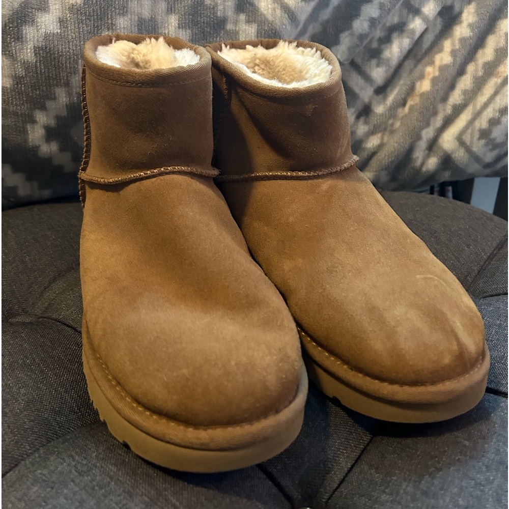 UGG  Women's Classic Short Sherpa Boot Tan EUC